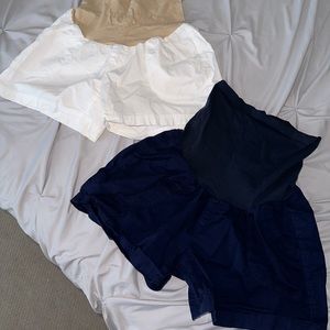 Motherhood Maternity shorts lot - size large
